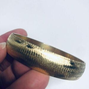 911 Monet textured 1/2" bangle signed gold tone bracelet